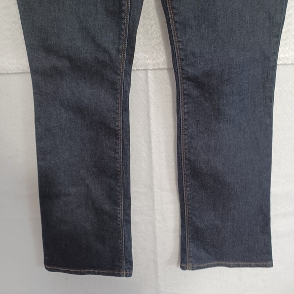 Chico's The Platinum Size 0 S/4 Short Barely Boot Dark Stretch Denim Jeans - Picture 4 of 8